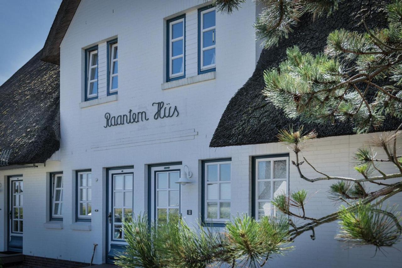 Raantem Hüs "Silbermöwe",ra 10 - B&B Rantum