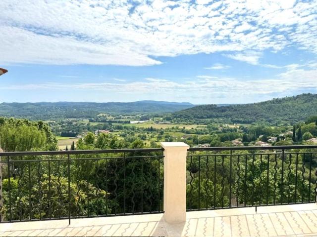 Cocon La Belle Vue, vue imprenable, coeur village - B&B