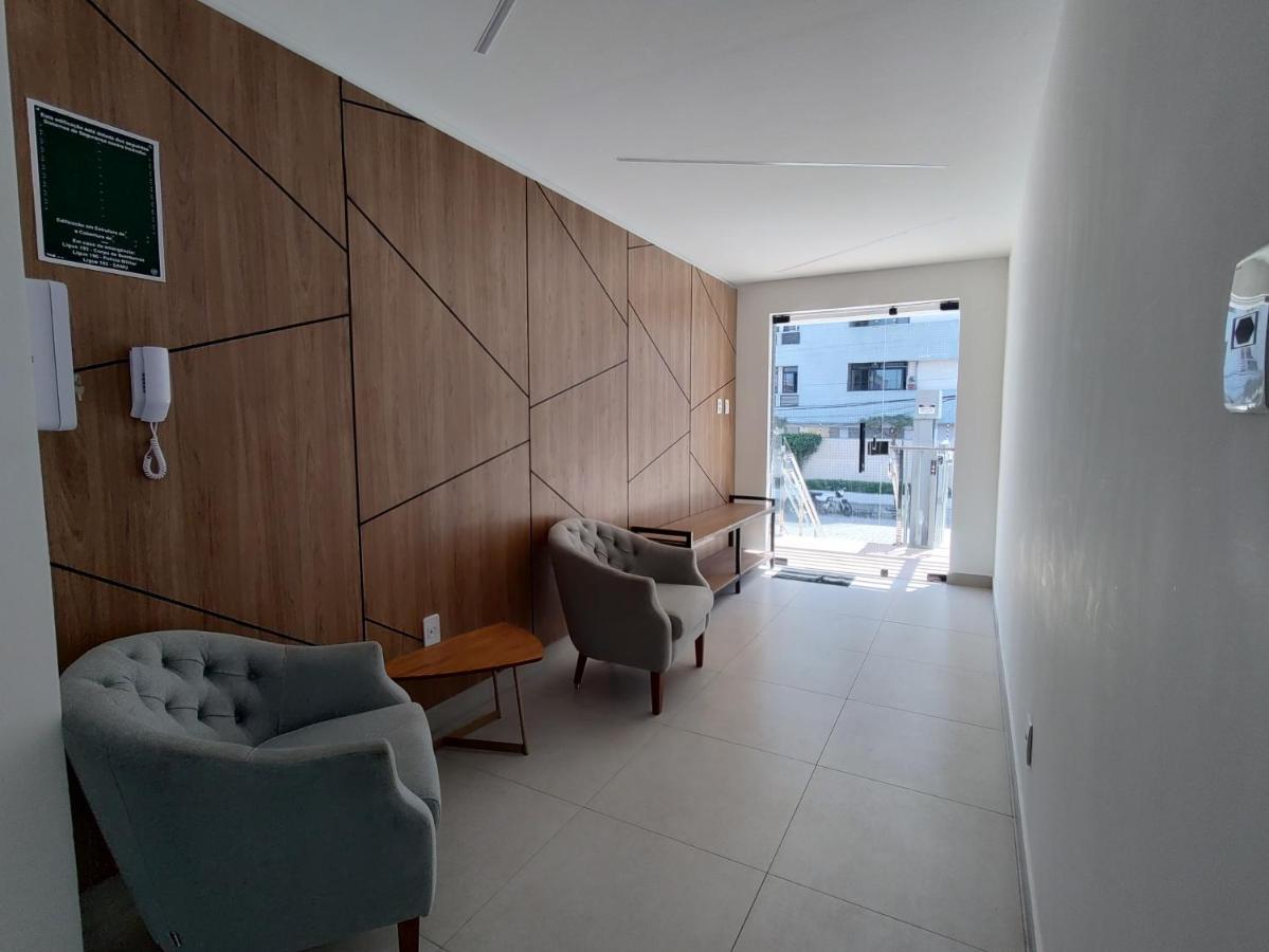 Flat 150m da Praia do Bessa Térreo com Área Externa - B&B