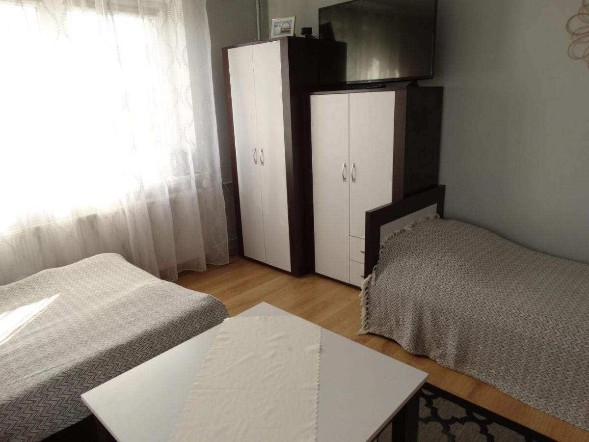 Quadruple Room with Private Bathroom