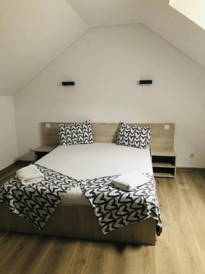 Appartamento con 2 Camere da Letto