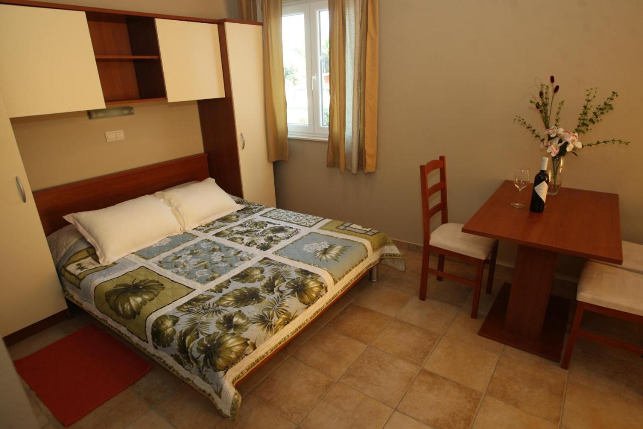 Studio with Balcony and Sea View