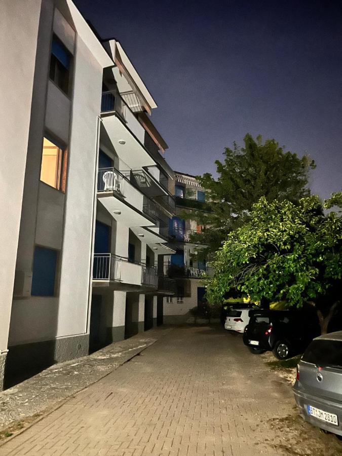LA CASA DI LAZISE - B&B