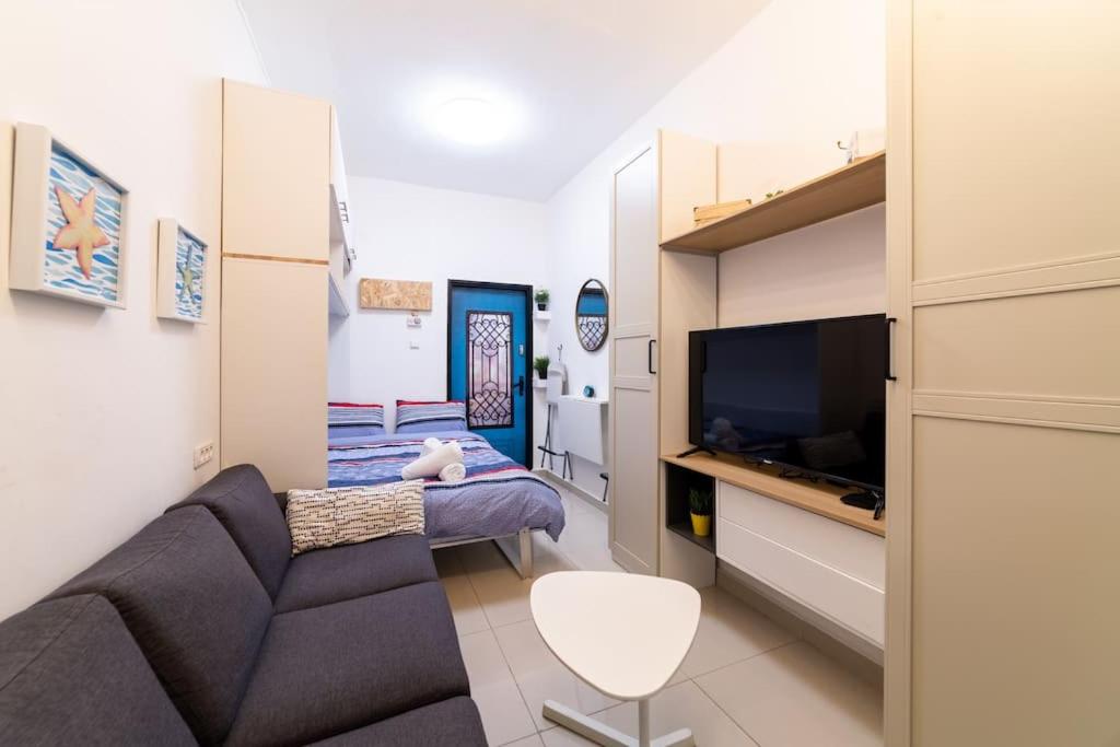 Brilliant design studio-by the beach - Chambres d’hôtes Tel-Aviv