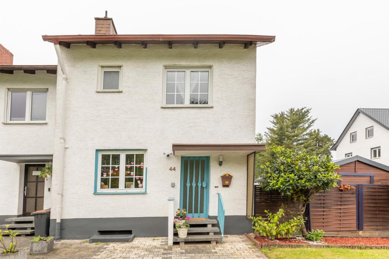 Haus mit großen Garten - B&B Dreieich