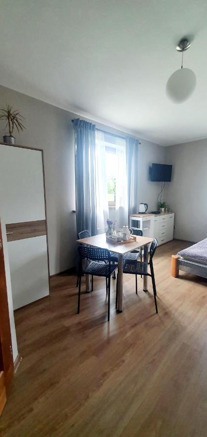 Vierbettzimmer mit eigenem Bad
