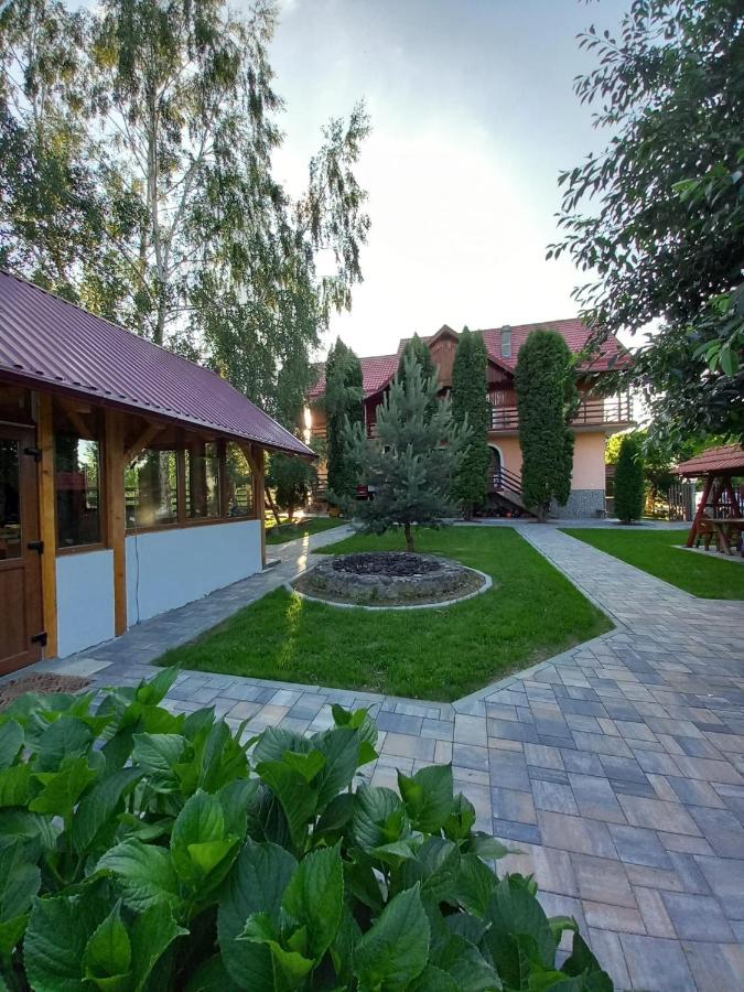 Rapsodia Muntilor - B&B
