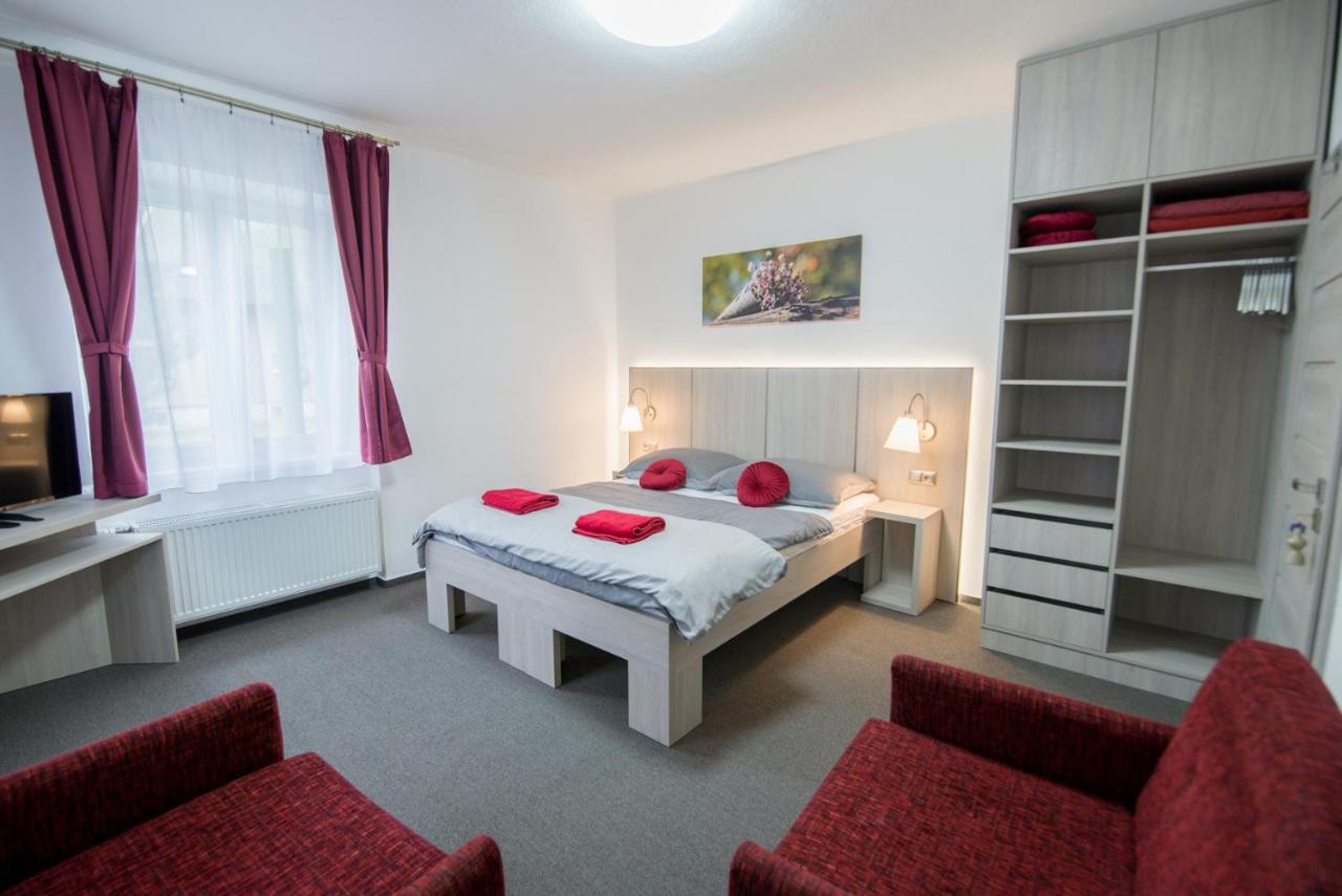 Two-Bedroom Suite