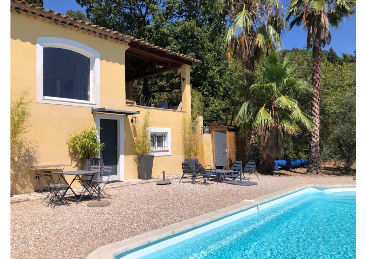 Villa avec piscine, location à la semaine - B&B