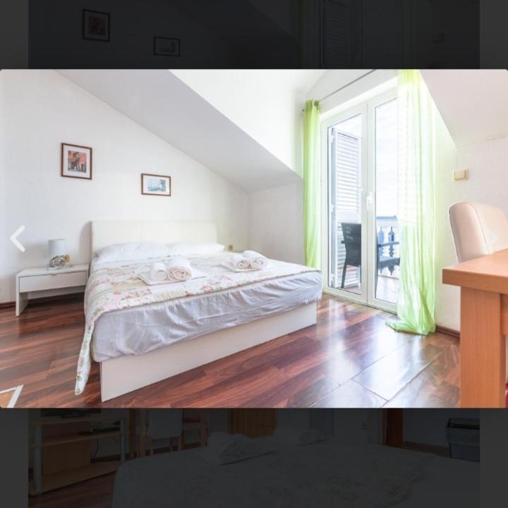 Studio with Balcony