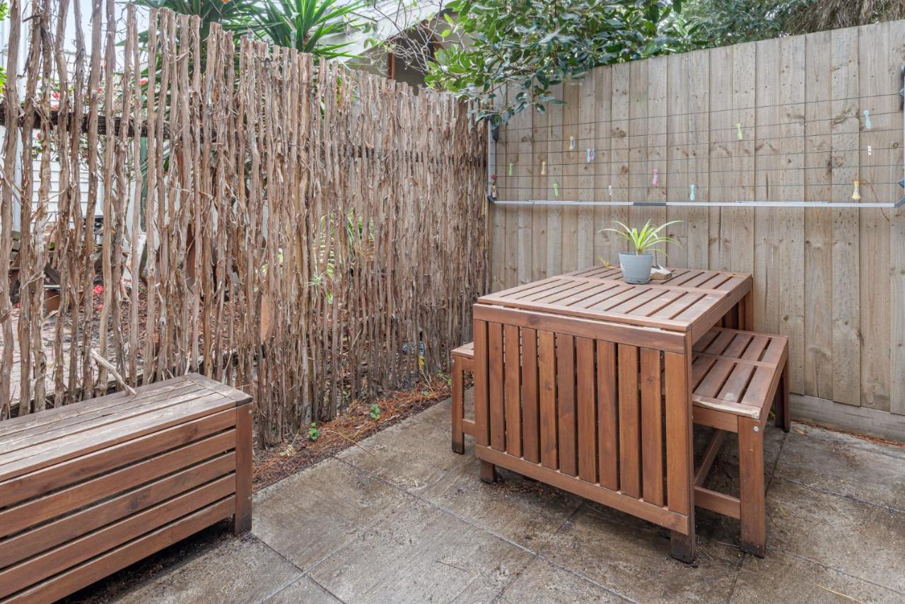 Convenient Bayside Living at the Edge of the City - B&B