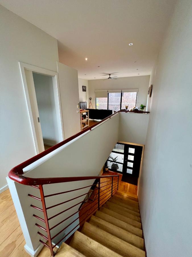 Ascot Vale - Lovely 2 bedroom townhouse close to everything! - B&B Ascot Vale