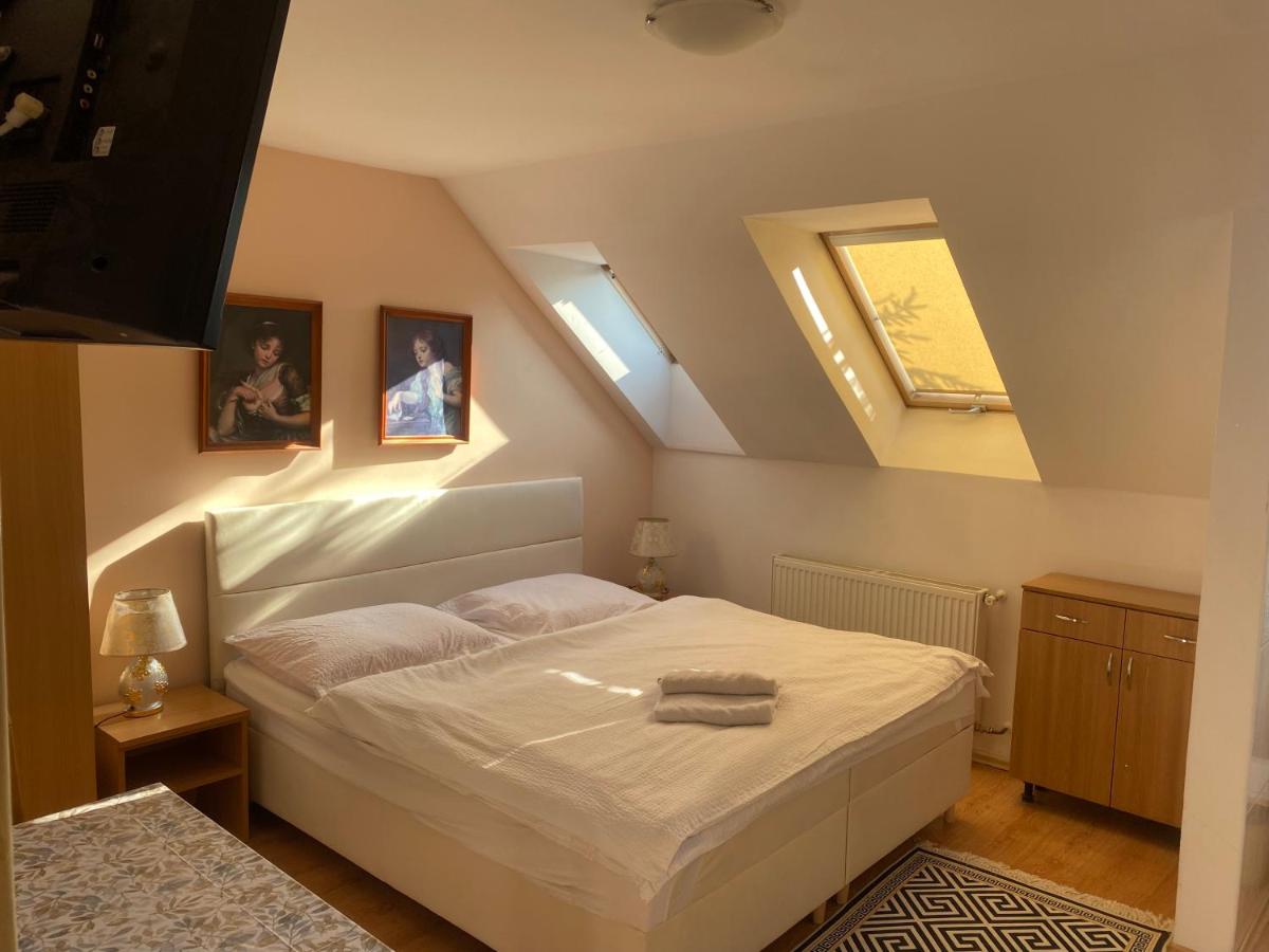 Large Double Room