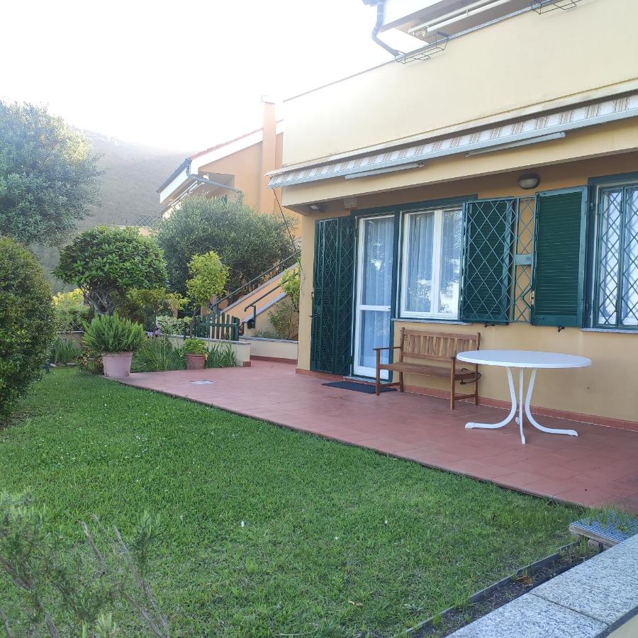 Il giardino sull'isola - Appartamento - Bergeggi - Bed and Breakfast