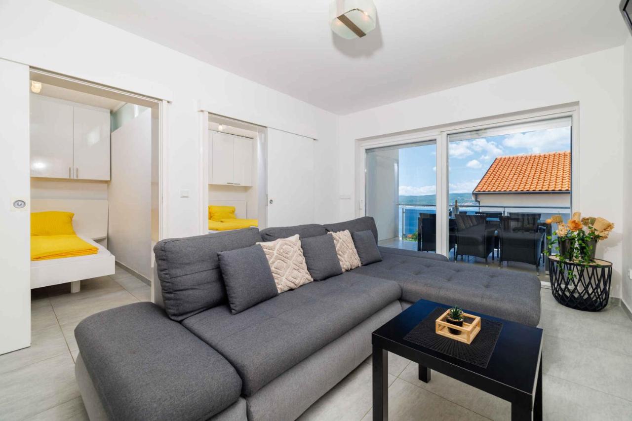 Apartment 5