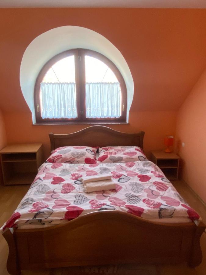 Deluxe Double Room with Shower