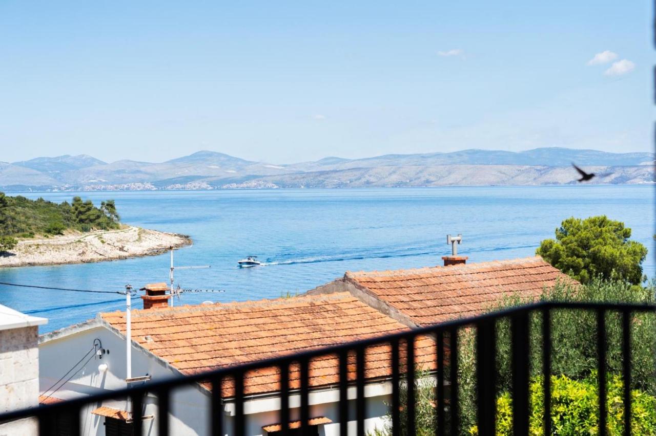 Apartmani Mira - B&B Stomorska