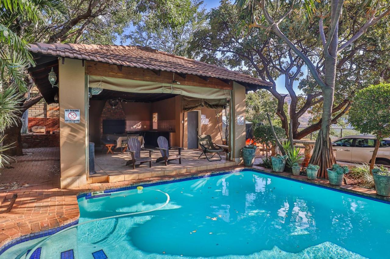 Sunset Ridge Guest House - B&B Rustenburg