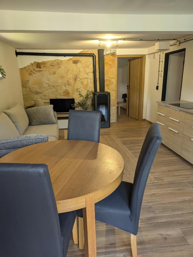 Appartamento con 2 Camere da Letto e Terrazza
