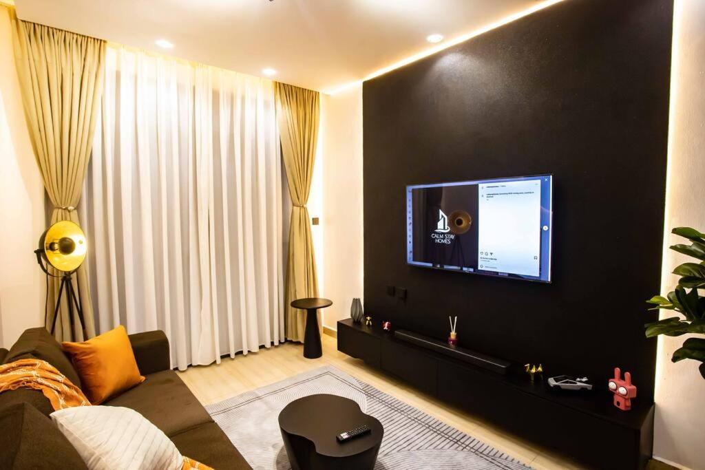 Andrena Smart Haven Lakeside Condo in Entebbe - Ferienwohnung