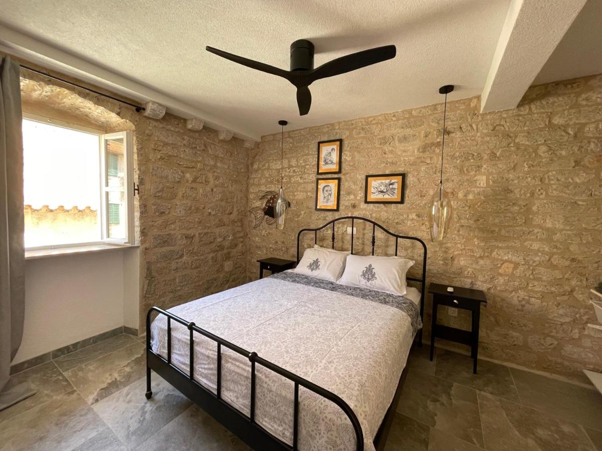 Deluxe One-Bedroom Apartment with City View
