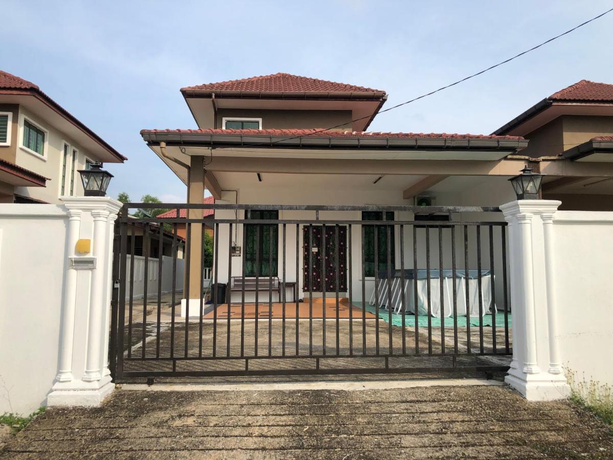 Homestay Kuala Terengganu ByMus - B&B