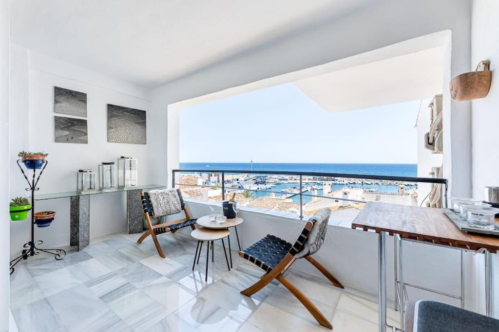 Modern 3 bedroom in Puerto Banus with sea views - B&B Marbella