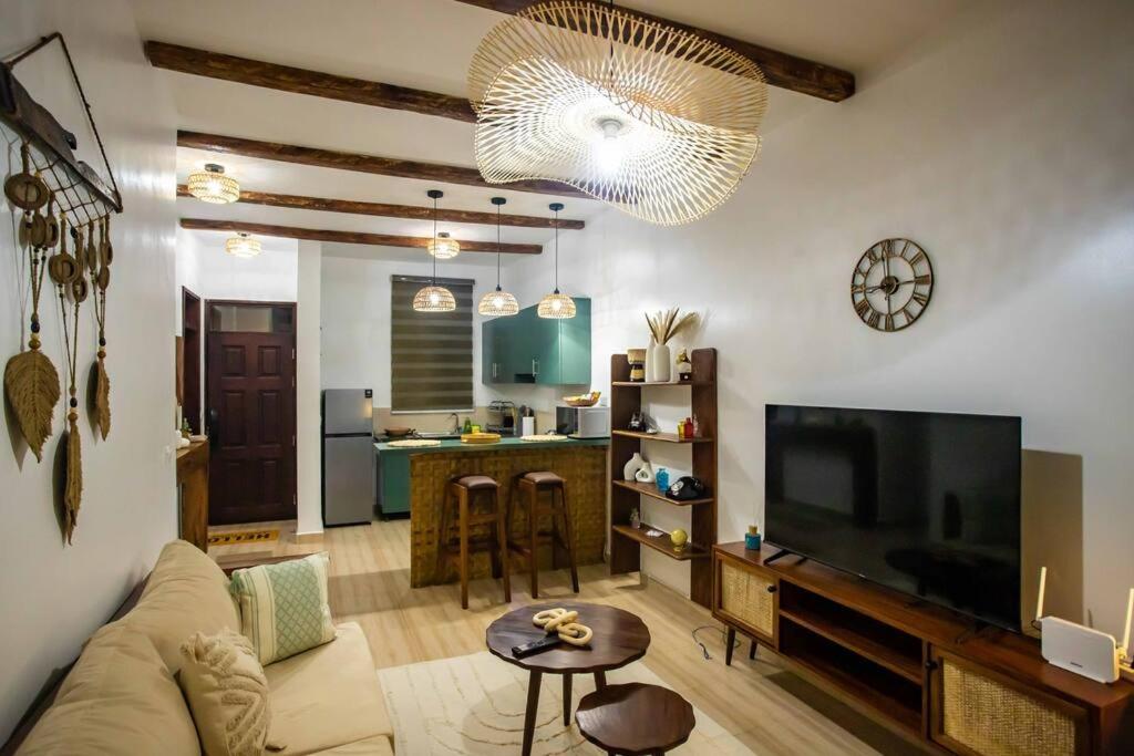 Rustic Haven Lakeside Condo in Entebbe - Chambres d’hôtes Entebbe