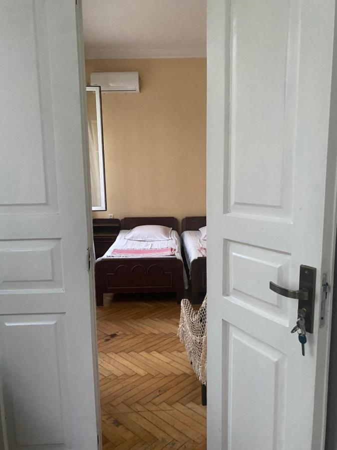 Camera Doppia con Letti Singoli