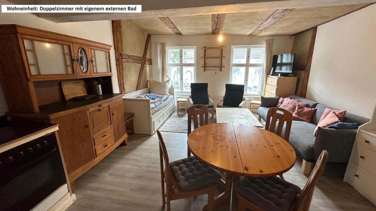Tweepersoonskamer met een Eigen Externe Badkamer