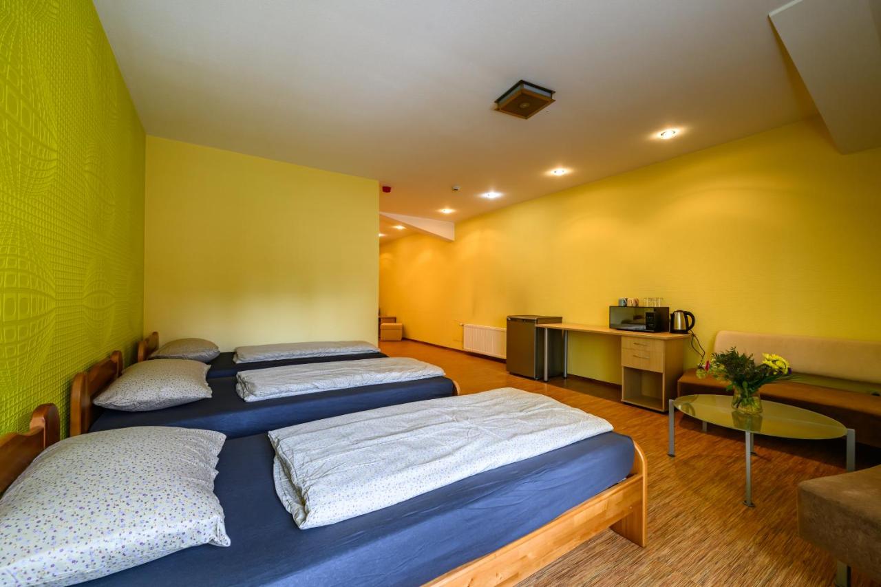 Driepersoonskamer met Eigen Badkamer