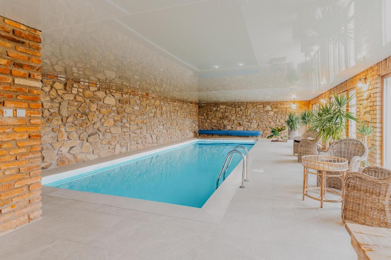 Natura vendégház - B&B