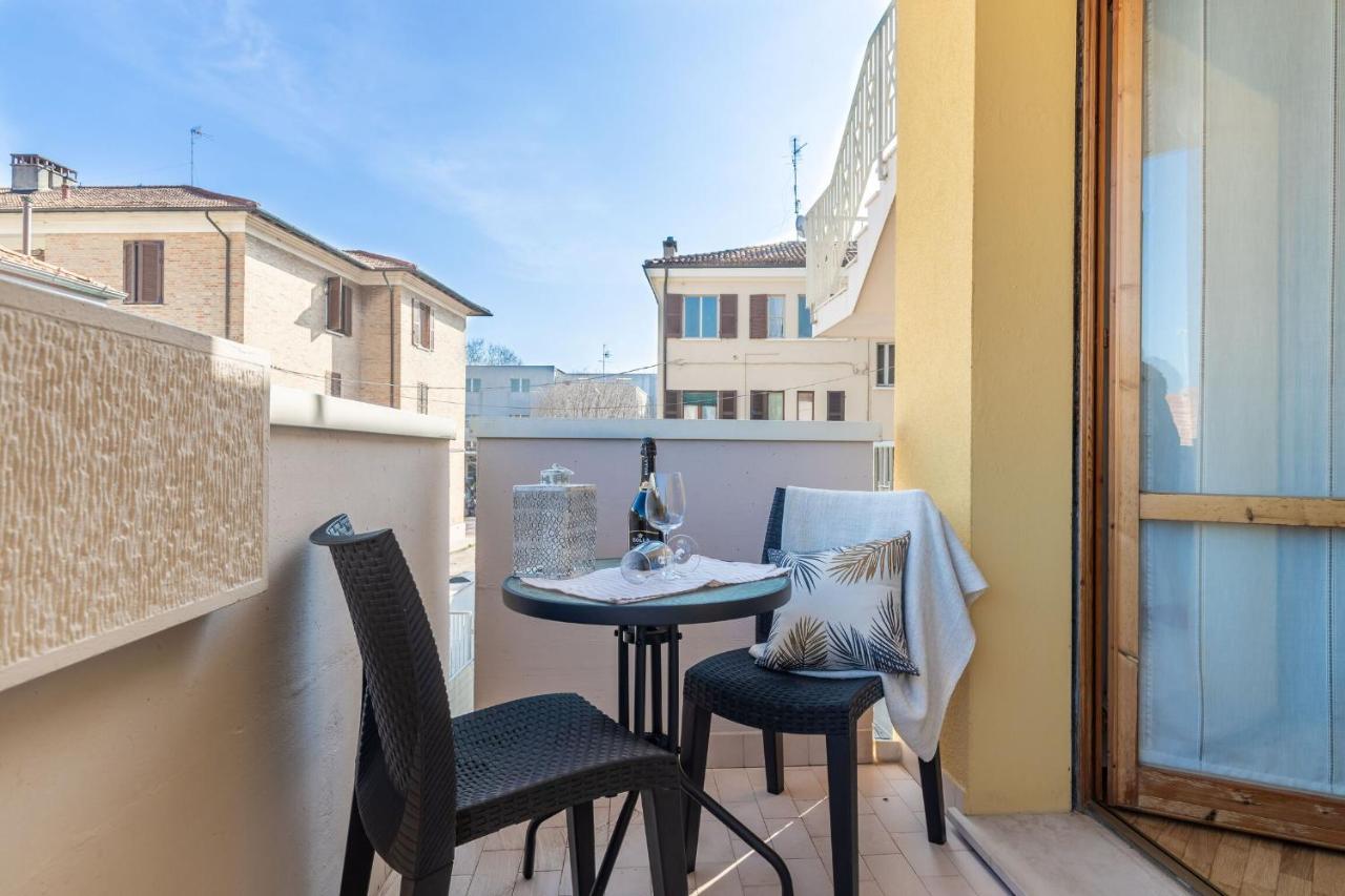 Italian Experience- Fano Lighthouse - B&B Fano