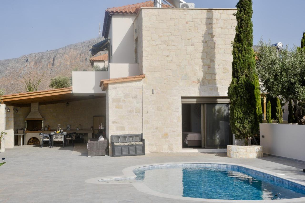 Sea View Private Pool Villa Katrin - B&B Goúves