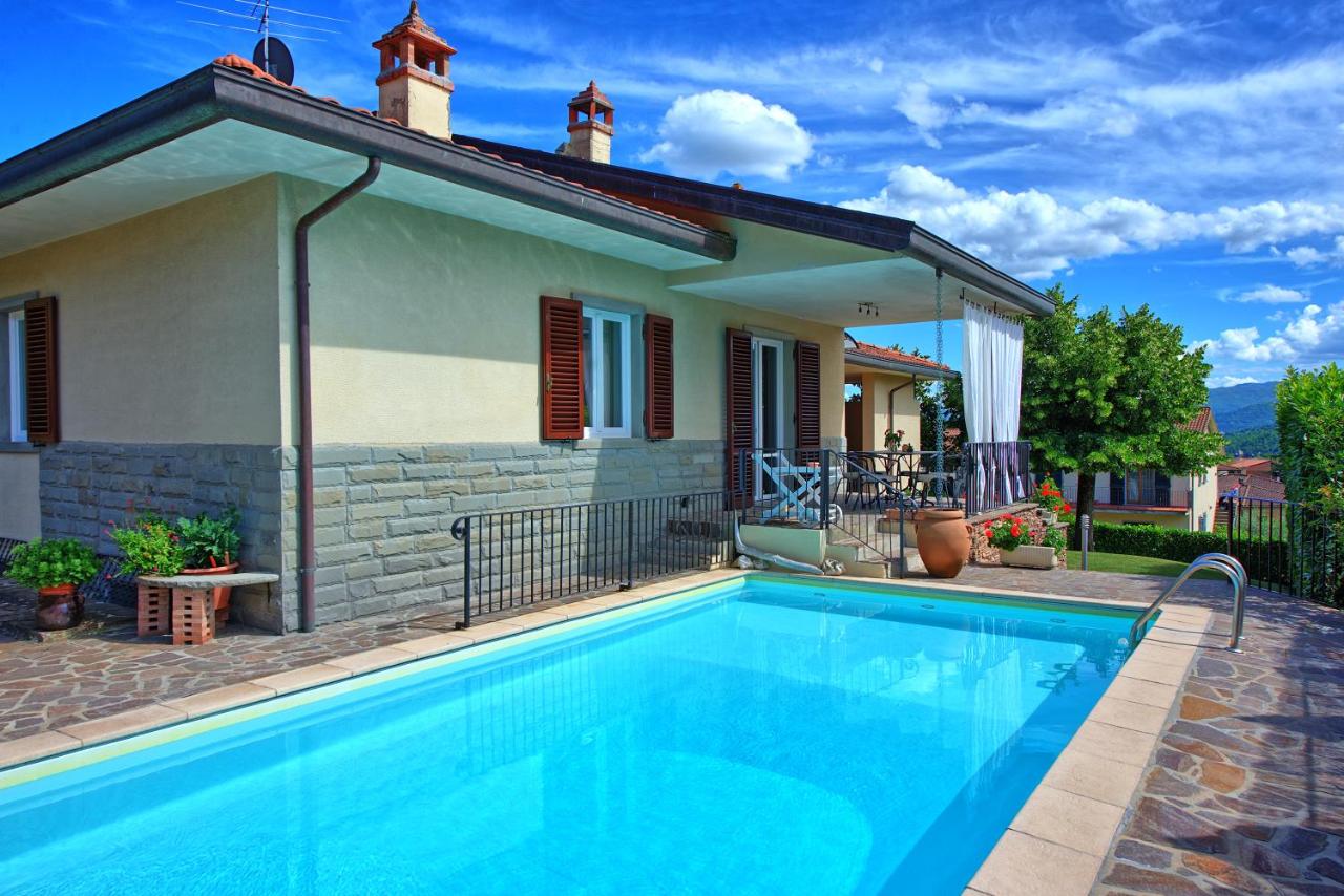 Villa Pratovecchio by PosarelliVillas - B&B