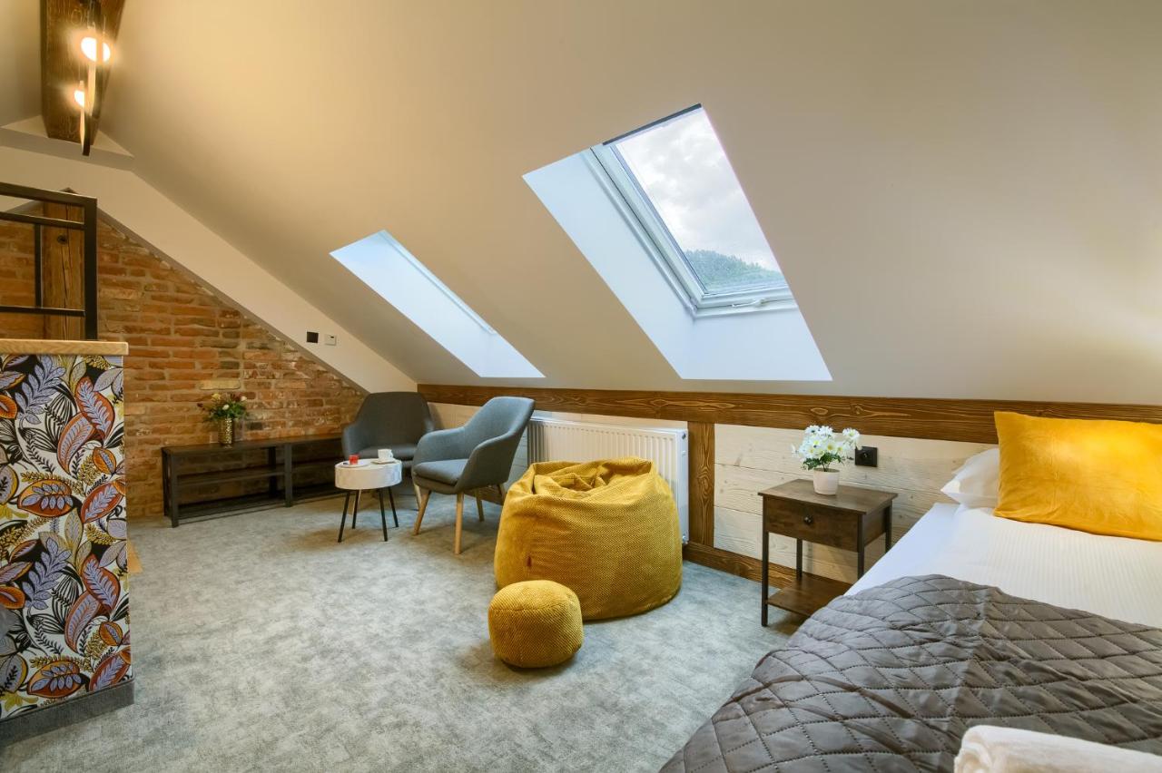 Appartamento con 2 Camere da Letto e con Vista Montagna