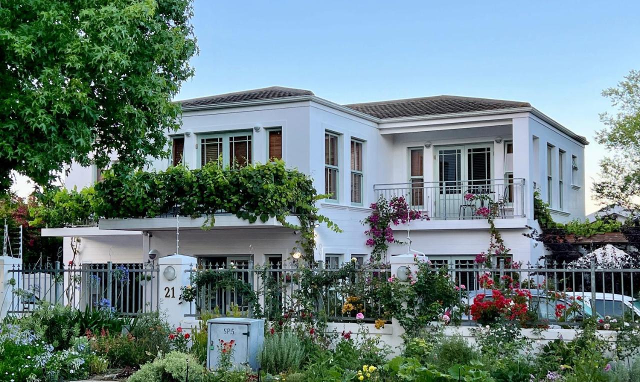 Penelope's Stellenbosch - B&B