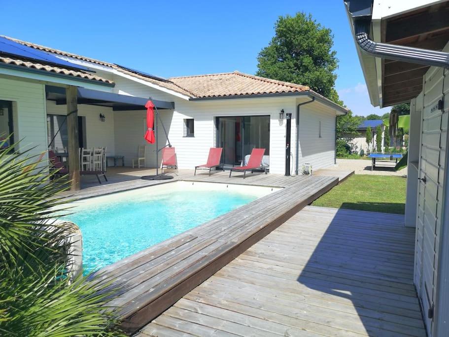 Magnifique villa avec piscine - La Gracieuse - B&B