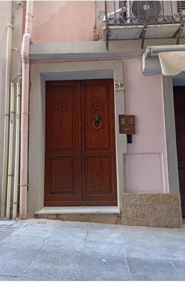 "Orchidea" camera privata nell'appartamento condiviso - Bed and Breakfast