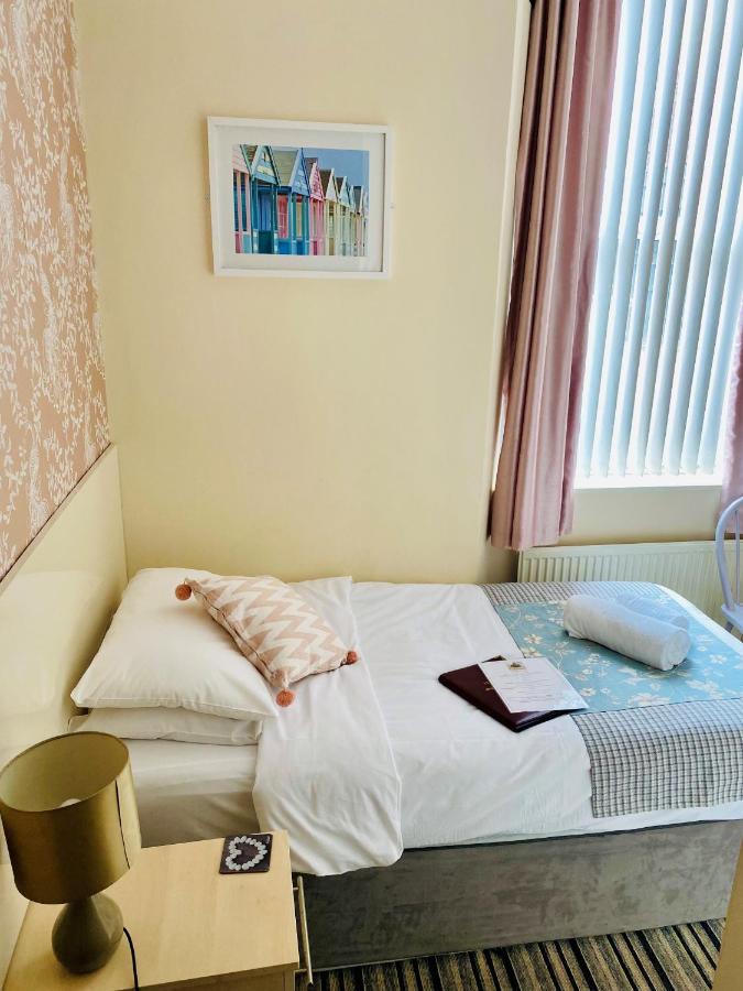 Chambre Simple avec Douche 