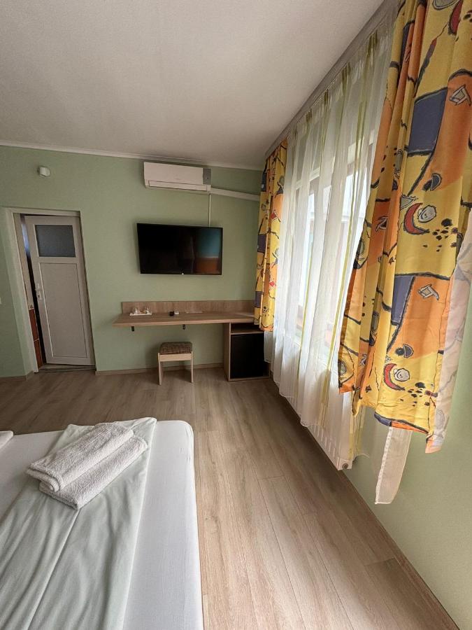 Chambre Triple avec Salle de Bains