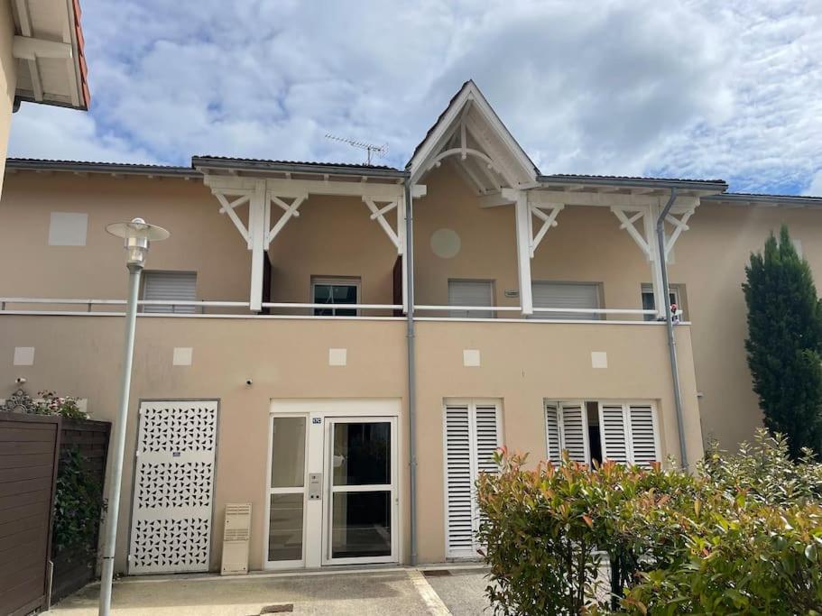 Spacieux appt familial - 3 chb - Parking - Wifi - Ferienwohnung