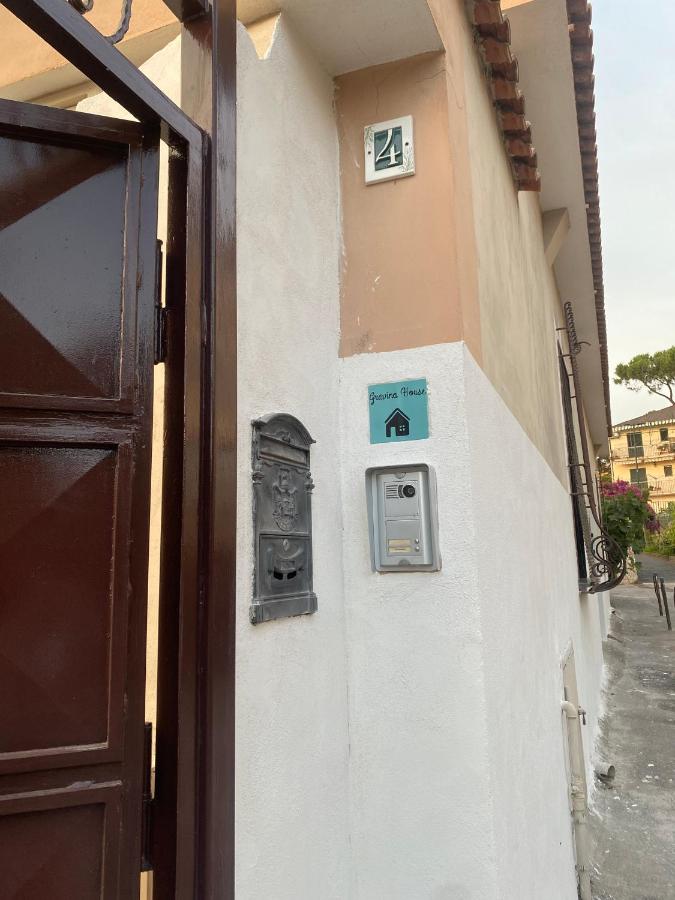 Gravina House - B&B Portici