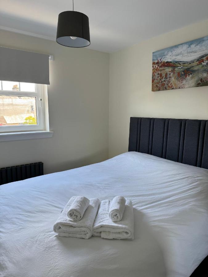 Modern 3 Bedroom Apartment in Markinch, Fife - Ferienwohnung