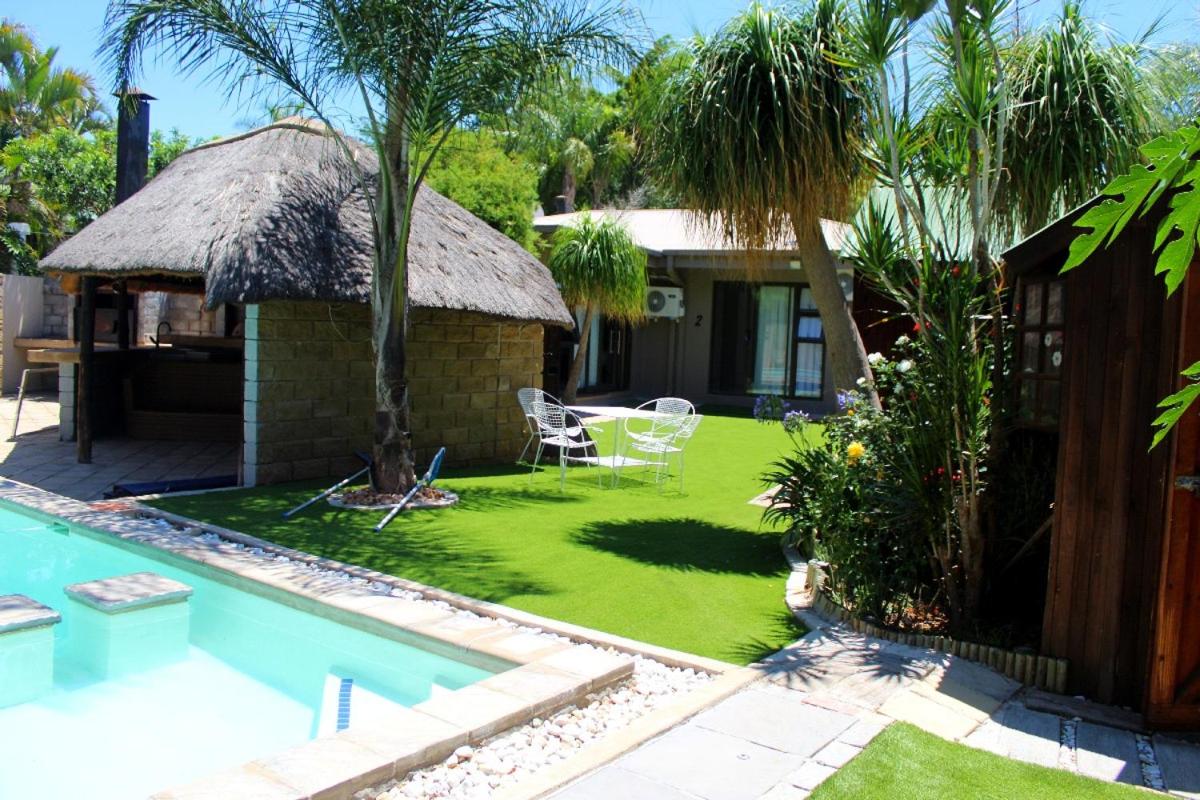 Pool house - B&B