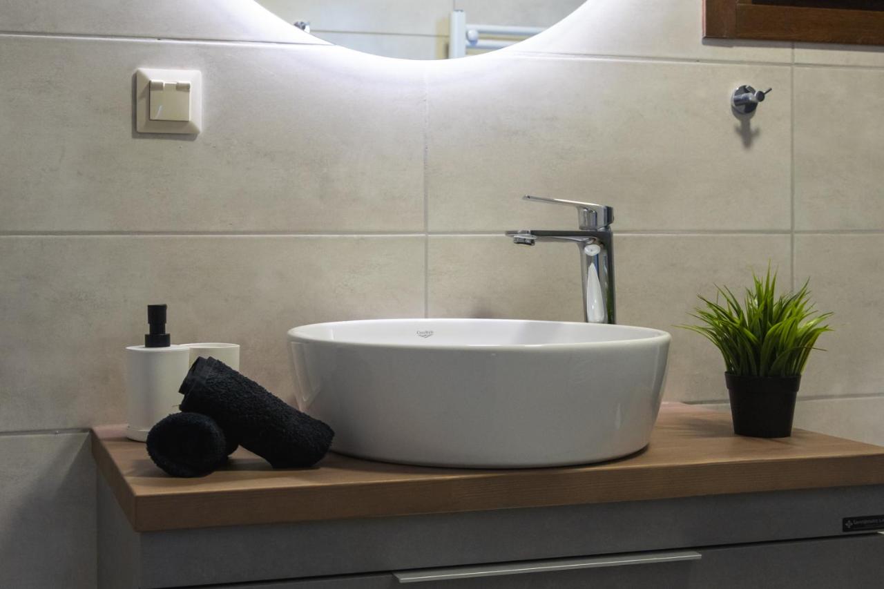 Το Σπίτι της Γιαγιάς 2 (Grandma's House 2) - B&B Kondopoúlion