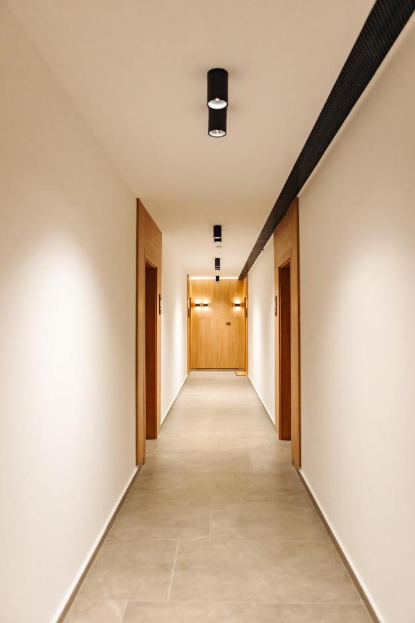 Urban Retreat Apartment Carpatilor - B&B Brasov