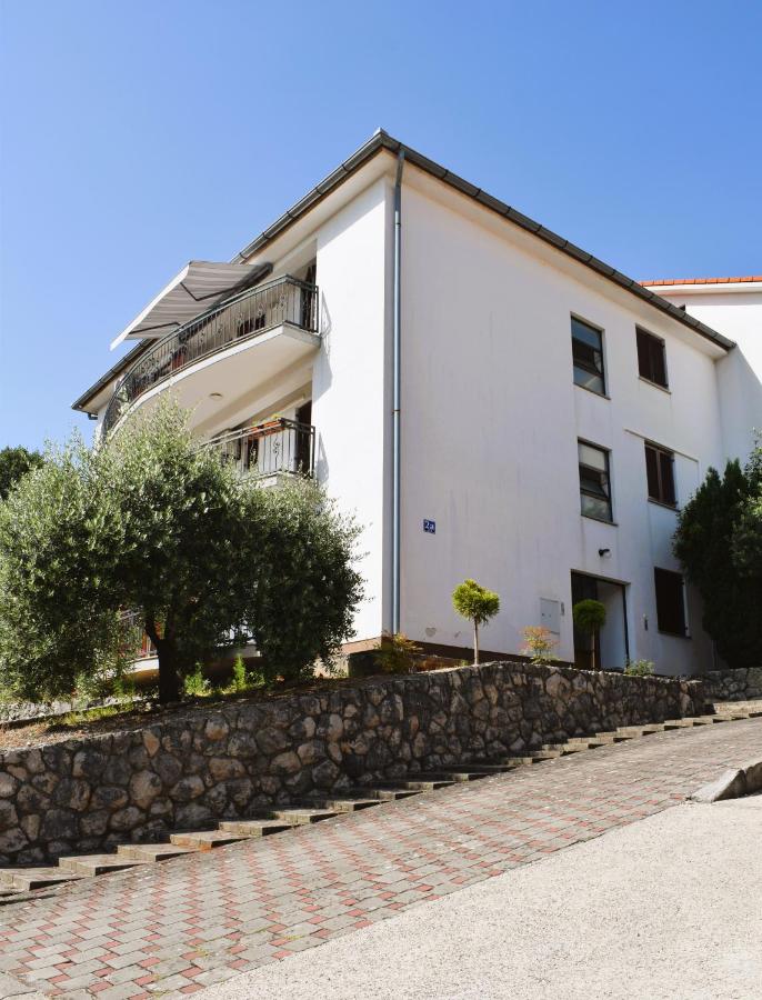 MERLAK- City Center Apartment - Bed and Breakfast