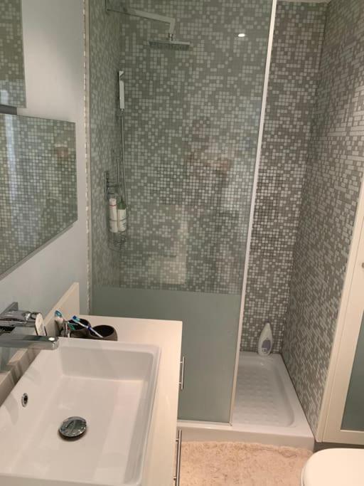 Agia Napa three bedroom modern flat - Bed and Breakfast Agia Napa