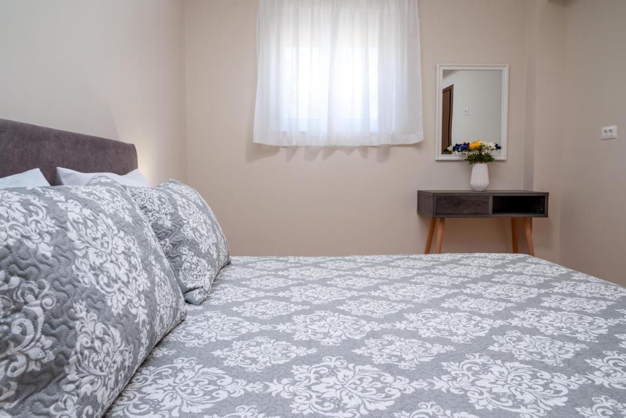 Appartamento con 1 Camera da Letto e Vista Giardino - Piano Terra